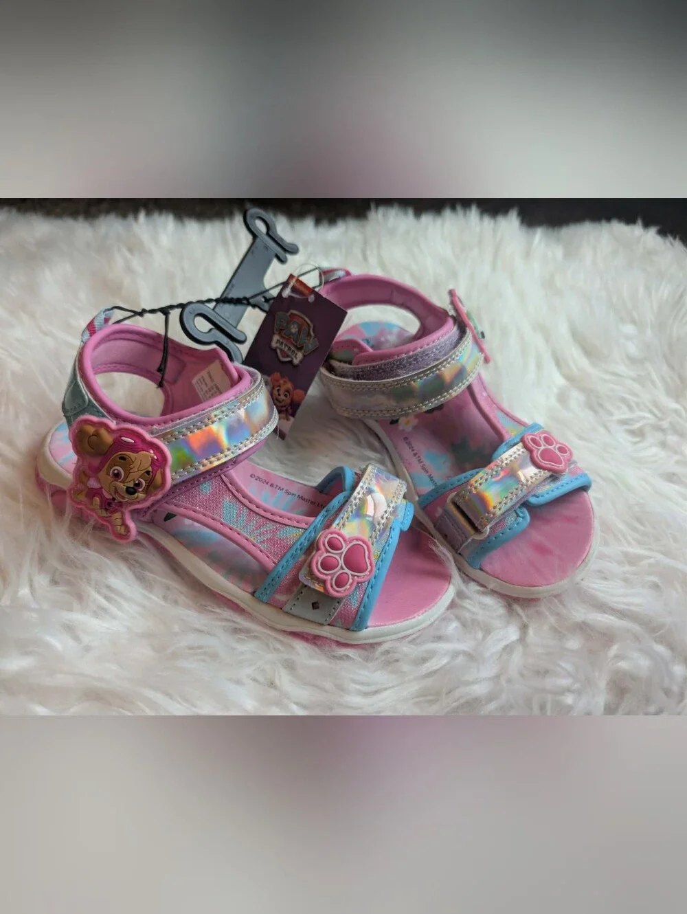 Nwt Disney Girls' Pink Holographic Paw-Print Sandals